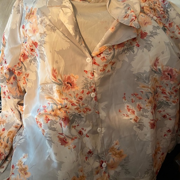 Seline Lounge Loungewear set - Picture 2 of 5